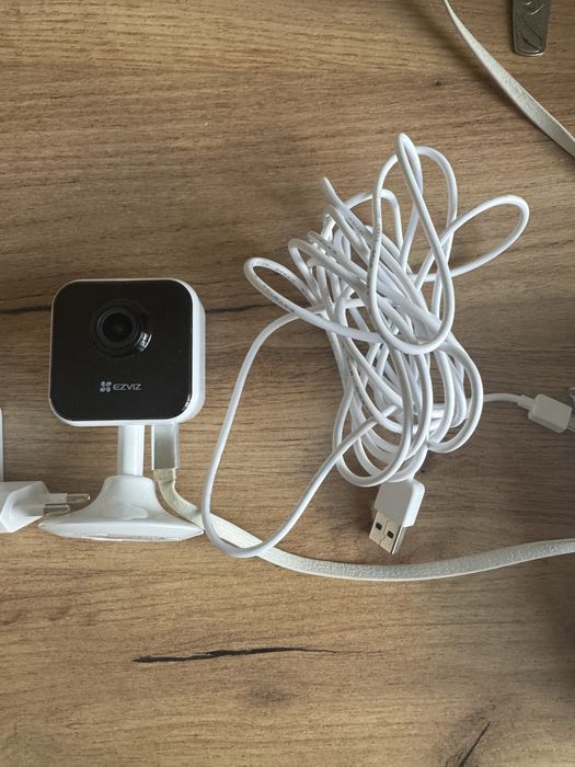 Видеокамера Ezviz CS-C1HC