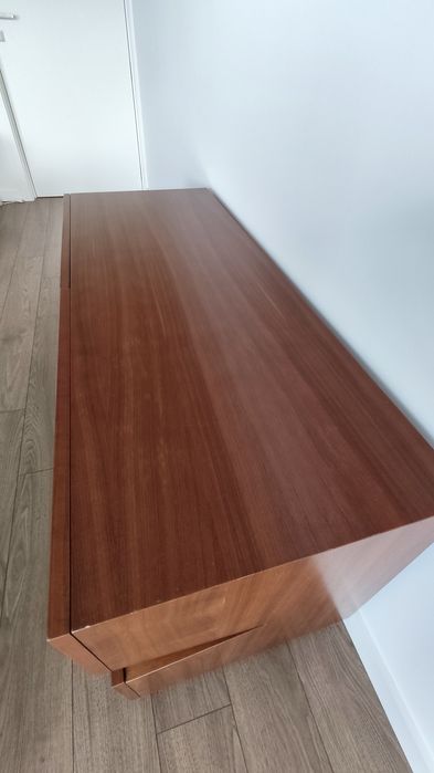 Cómoda / móvel de apoio