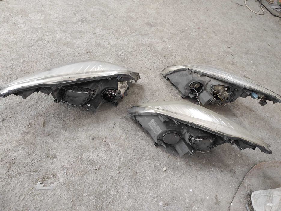 Фари Меган3 по частинах