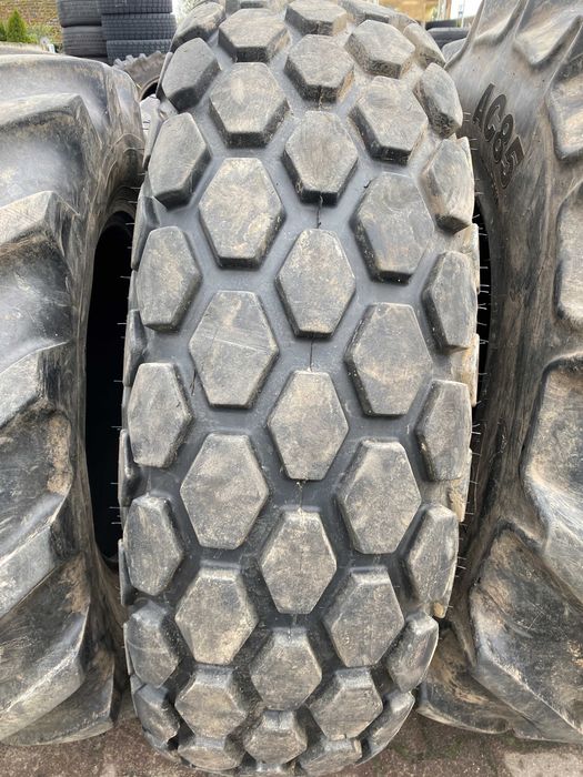 14.9r24     Bomag