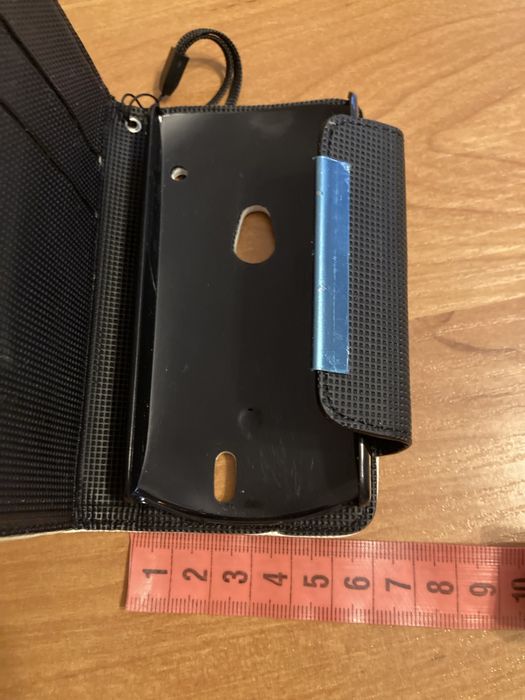 Białe Etui na telefon zapięcie magnetyczne