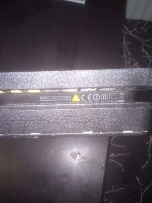 Ps 4 slim 1 Tb pamięci sprzedam