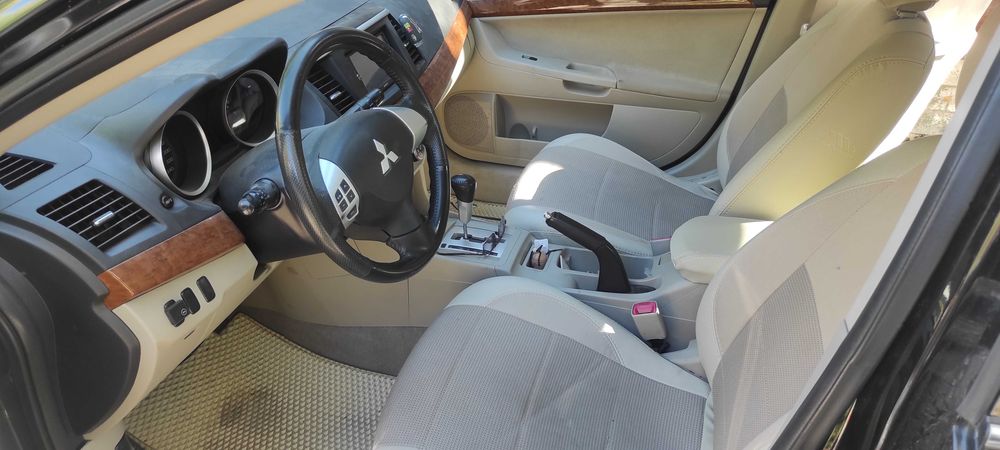 Mitsubishi lancer 10 ex