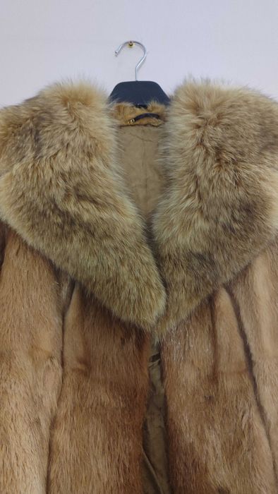 Шуба лисиця полушубок з натурального хутра