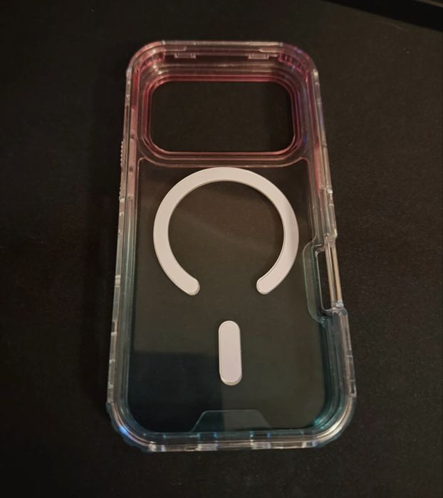 Piękne etui ombre ochronne na Iphone 17 pro