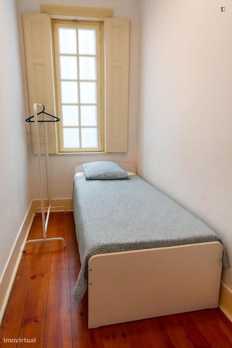 Quarto - localizado em Picoas Lisbon