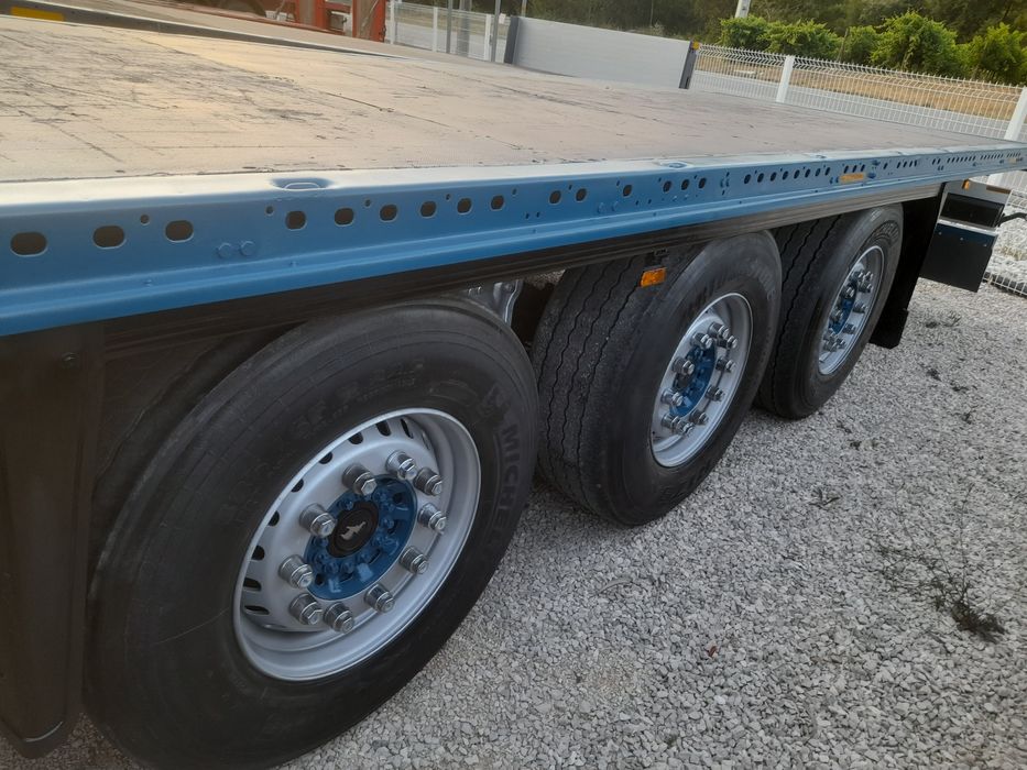 Semi-reboque Schmitz