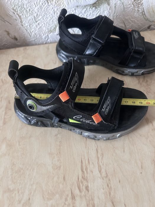 Босоніжки дитячі