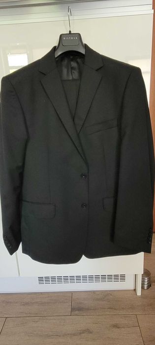 Garnitur ciemny granat marki Vistula