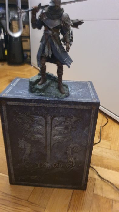 Elden Ring Nightreign z oryginalną figurką z kolekcjonerki