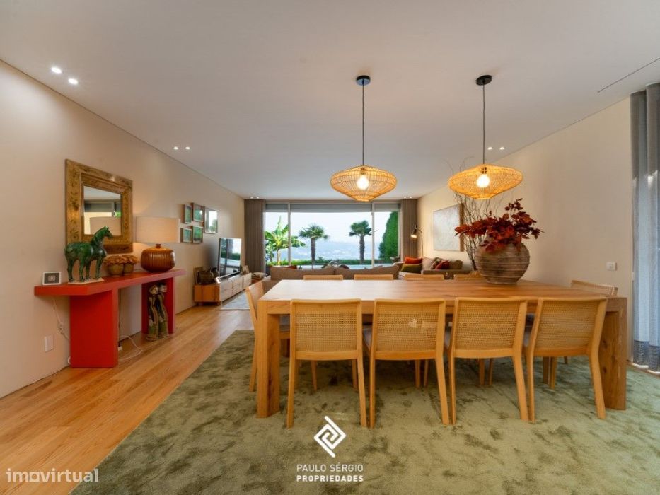 Moradia T3 espetacular com piscina e vista deslumbrante, a 10min do...