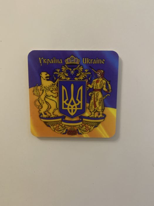 Магніт на холодильник