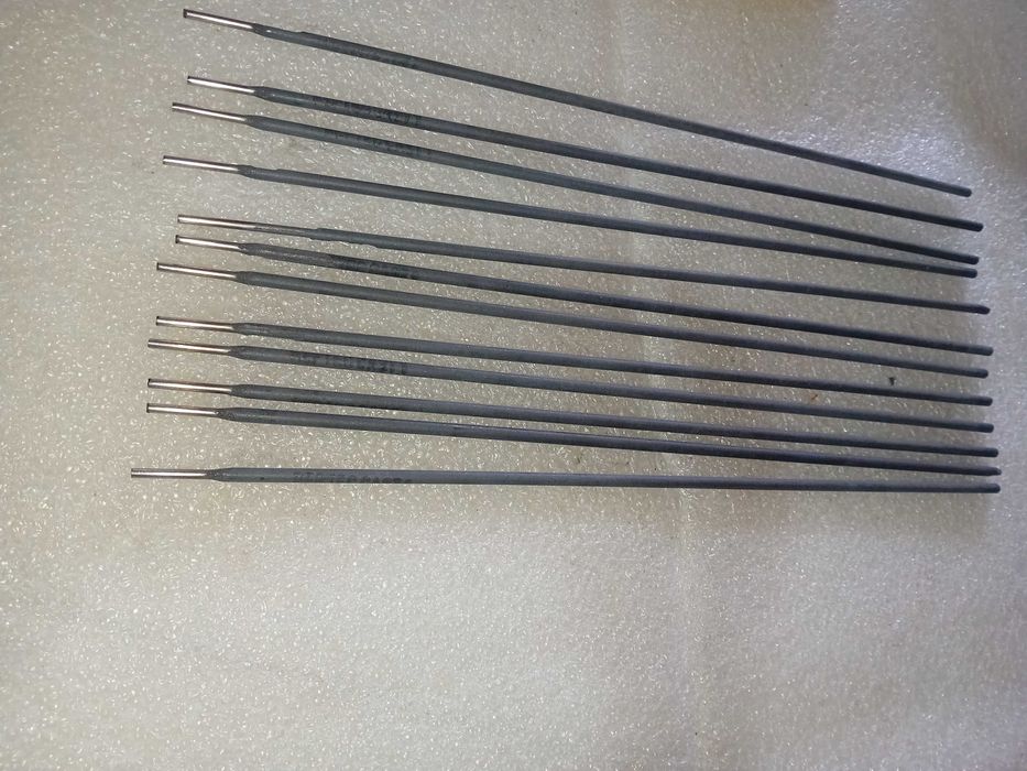 12 eletrodos para ferro fundido com diâmetro 4mm x 300mm