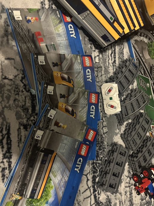 Lego city 60197 поізд