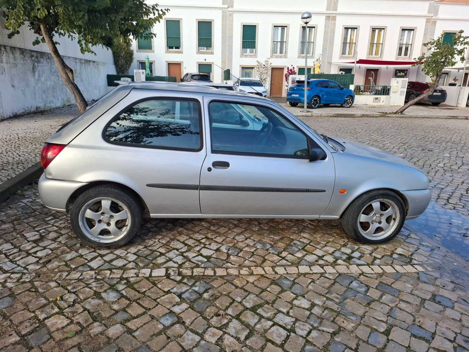 Ford Fiesta window van 1.8 (JVS)