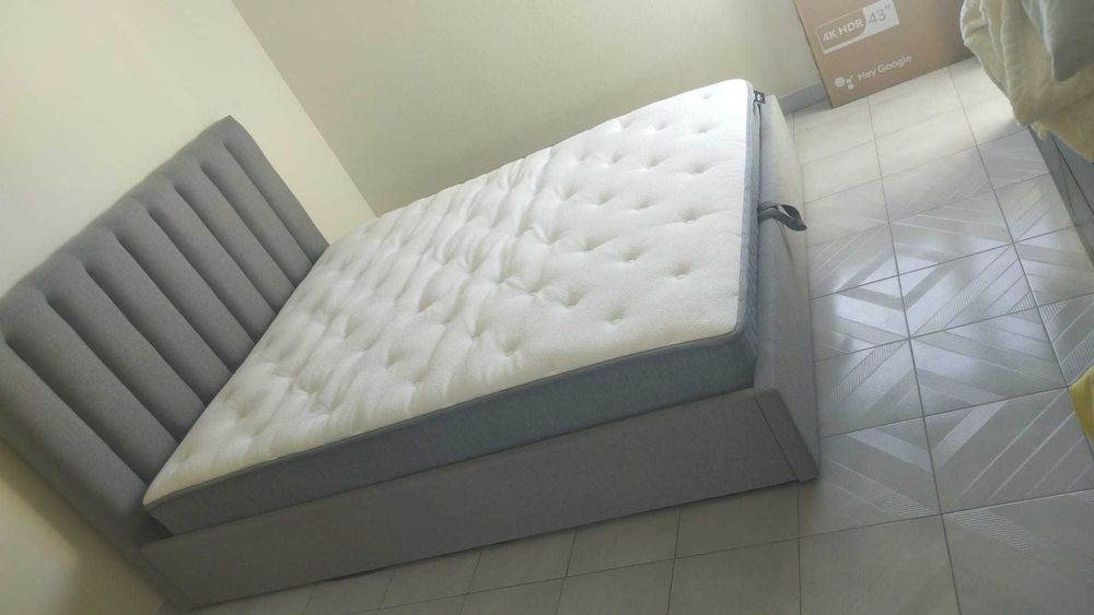 Cama casal ccinza