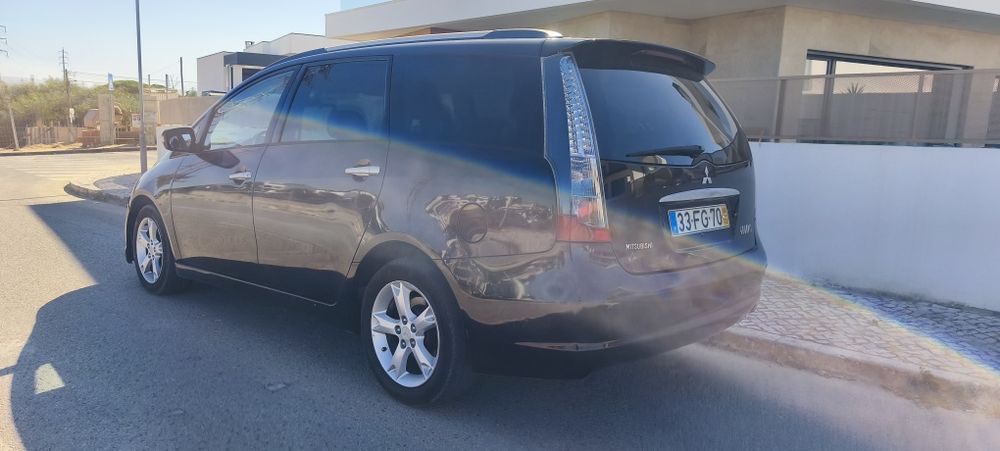 Mitsubishi 2.0 diesel  7 lugares — photo 4