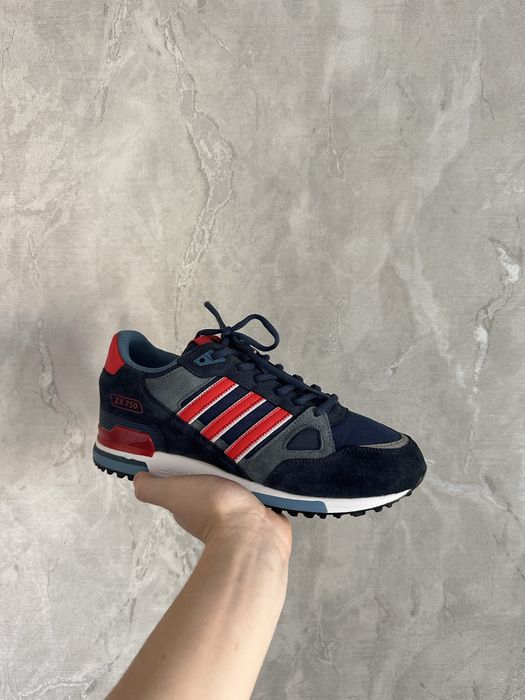adidas zx 750 - купити чоловіче взуття - Ціна на OLX.ua