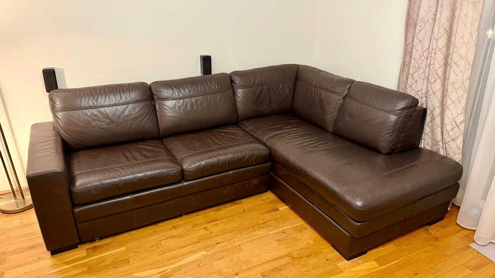 Duży narożnik skórzany z funkcją spania – 260 × 185 cm