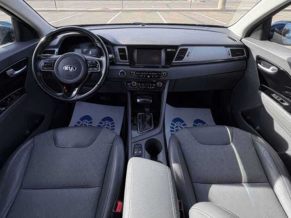 Kia Niro EX      2019