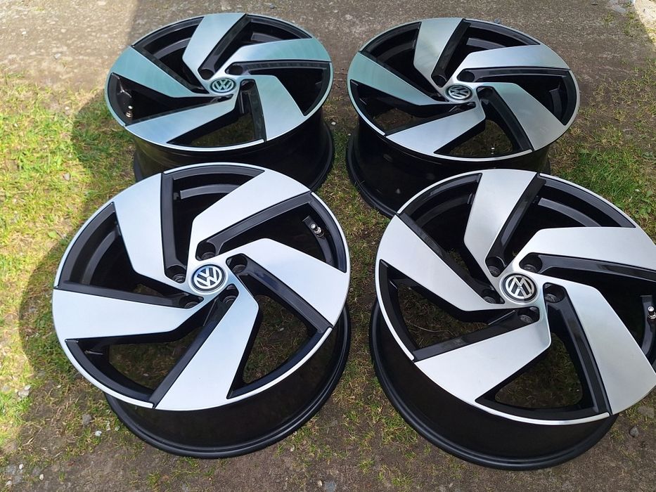 Литі диски R18 VW Golf 8 ID4 Tiguan 2 Passat B8 Alltrack