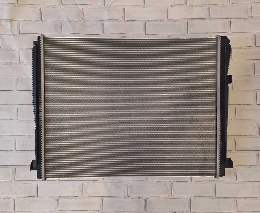 радіатор охолодження BMW X3 G01 BMW X5 G05 BMW 3 G20 БМВ Г01 БМВ Г05