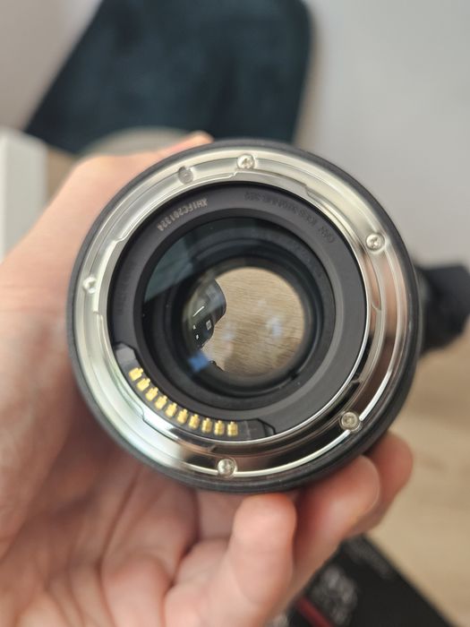 Panasonic Lumix 85mm f1.8