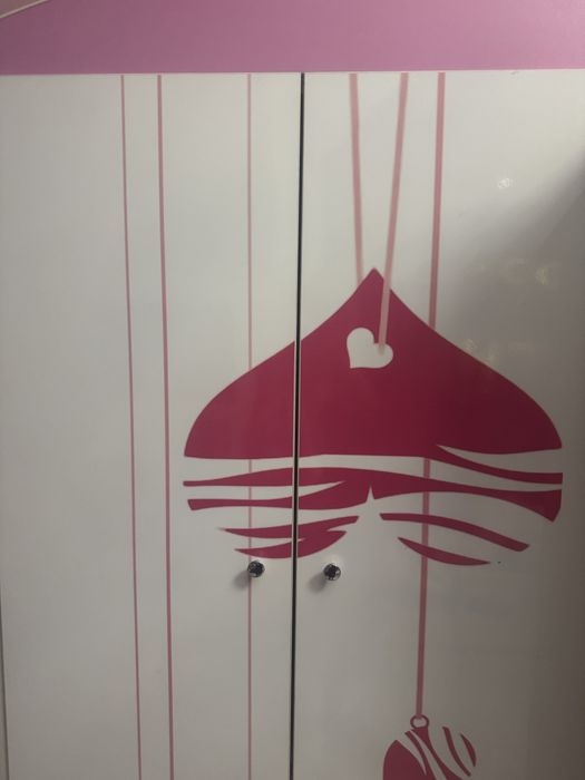 Oddam za darmo meble do pokoju dla dziewczynki