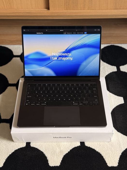 Apple MacBook Pro 14 M3 Pro 18GB 512GB SSD 14C GPU – Gwiezdna Czerń (MRX33ZE/A)