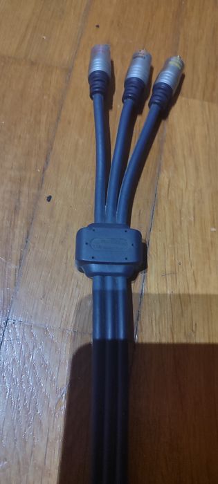 Cabo Profigold 3RCA-SCART