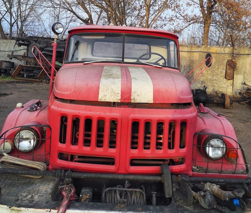 Кабіна в зборі облицюванням крилами Зіл 131 130 нового стану