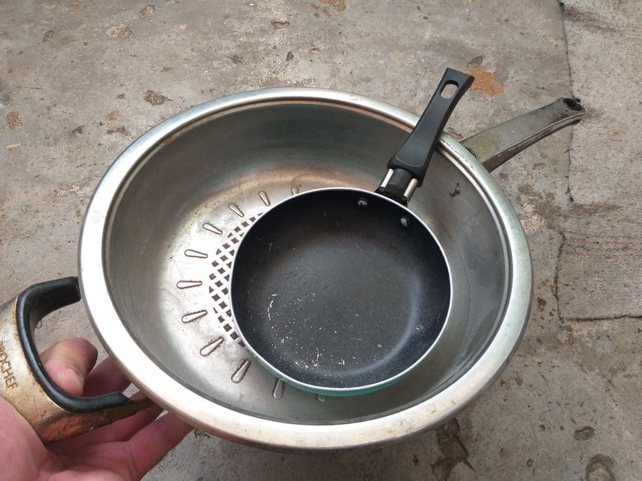 Сковородки б.у.2 шт