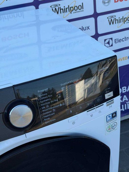 Прально-сушильна машина б/в ELECTROLUX PerfectCare 900 85/60/60 Чорний Обʼєм: 10/6 кг, 1600 об. #08342