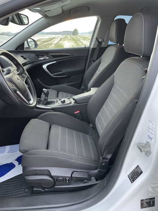 Opel Insignia 2.0 Turbo 4x4 Benzyna