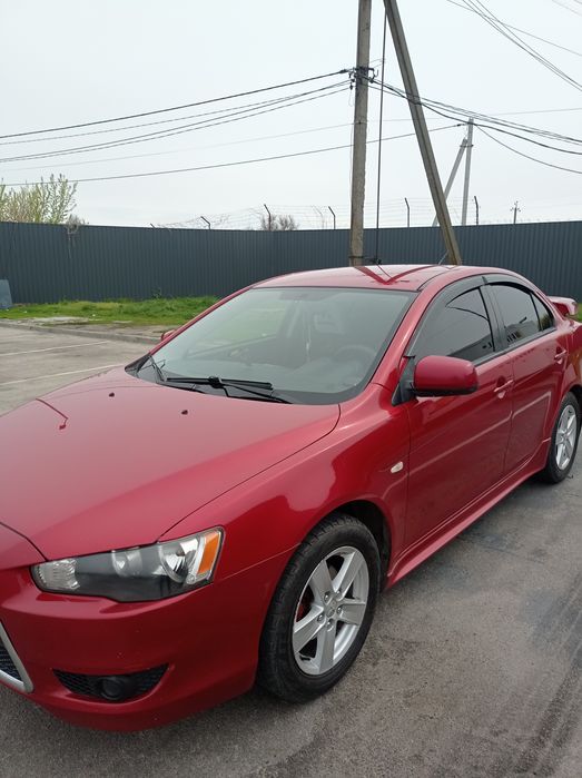 Продам mitsubishi lancer