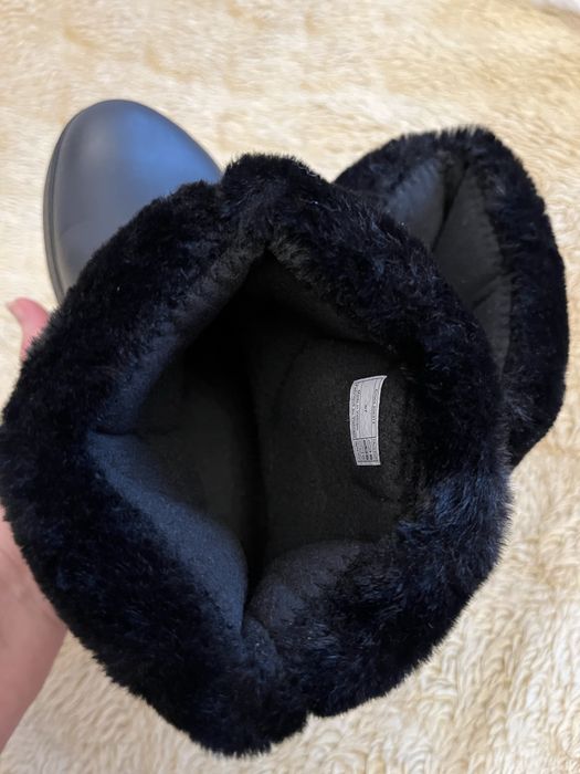 Śniegowce Crocs W 7, czarne wkładka 24-24,5 cm.,
