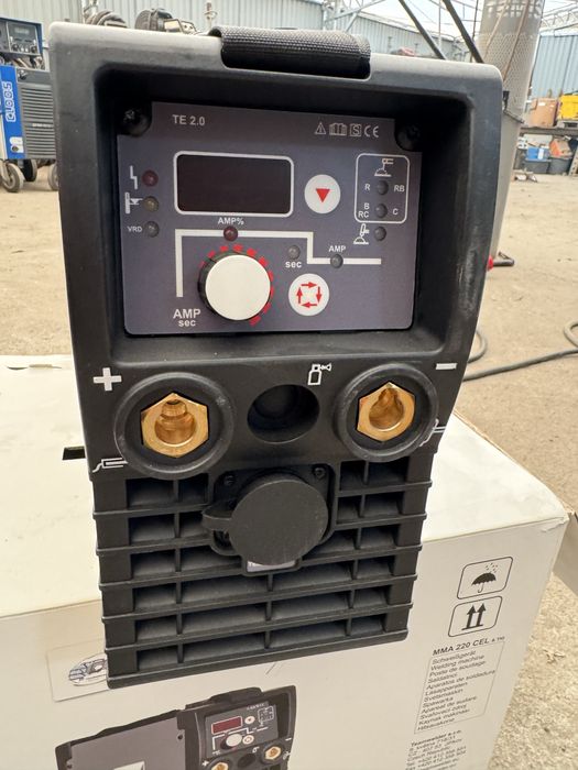 Spawarka mma EWM Pico 220 CEL