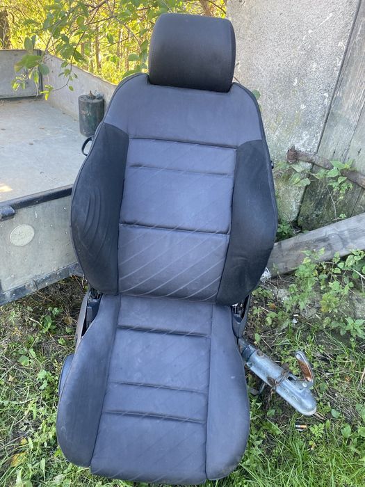 Dwa fotele przednie audi a3 8l 2000r.