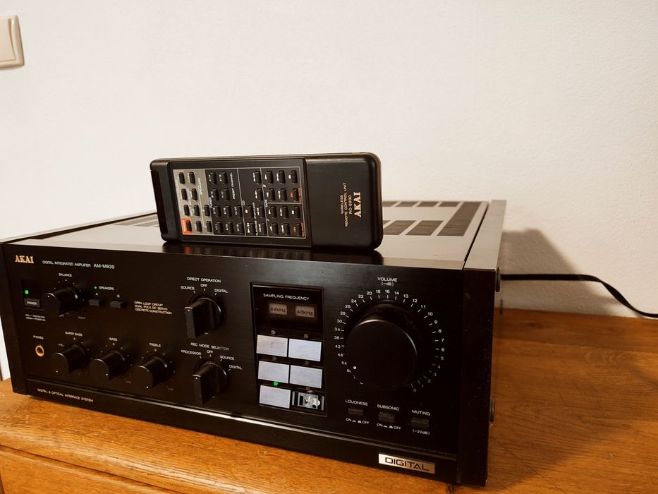 NOWA CENA! Wzmacniacz Akai AM -M 939 + pilot,dac burr brown!
