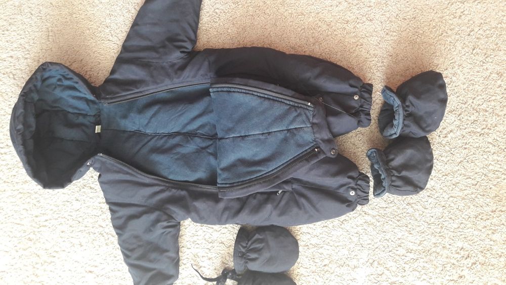 Kombinezon granatowy r. 68/74 dł 57 cm.