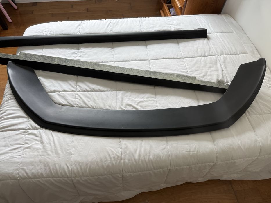 Conjunto de spoiler frontal e embaladeira seat leon
