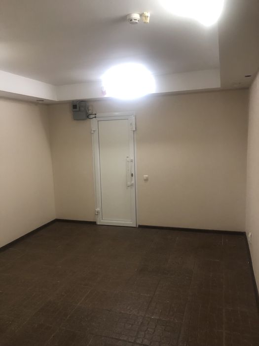 Оренда приміщення 20 м² — ТЦ на  вул. Михайла Гришка, 8