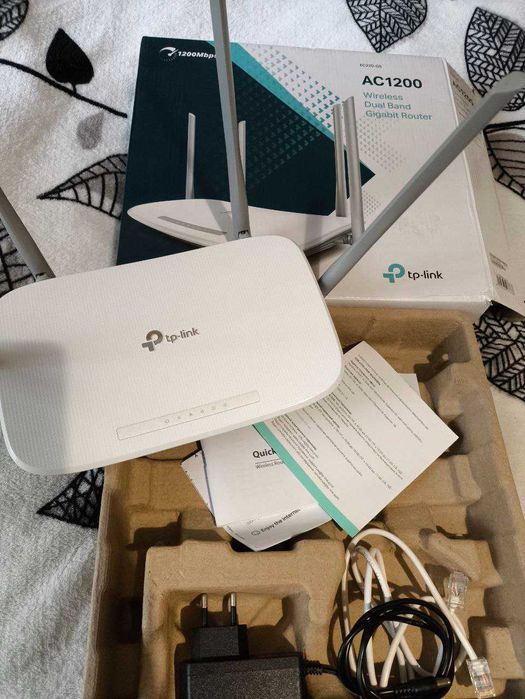 Роутер Wi-Fi маршрутизатор TP-Link EC220-G5 Гигабитный