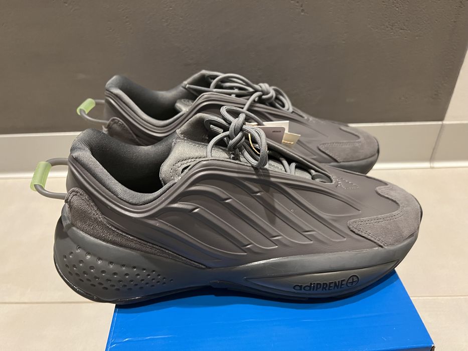 Buty sportowe marki: Adidas model: Ozrah rozmiar 42