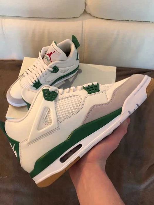 Jordan 4 Retro SB Pine Green R.41