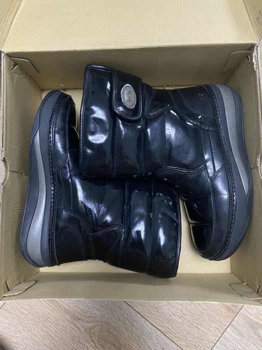 Чоботи Skechers оригінал. Стан гарний,