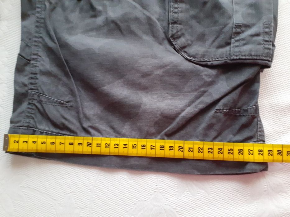 Spodenki bojówki moro next