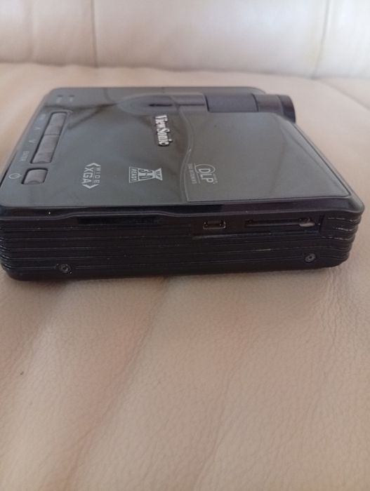 Минипроектор viewsonic w200