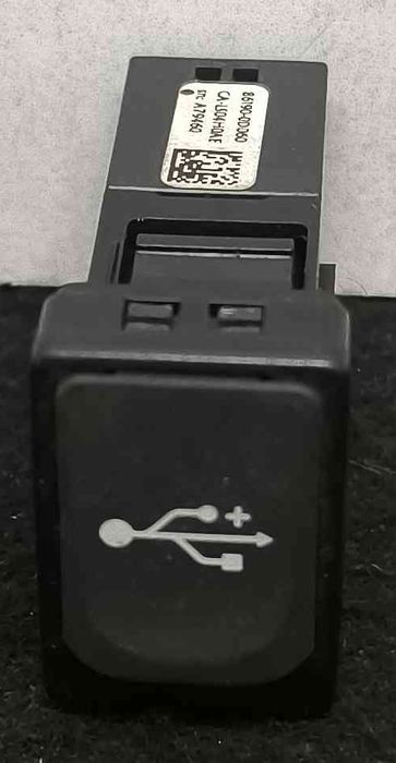 Módulo USB / AUX / IPOD TOYOTA YARIS (_P13_) ano 2015