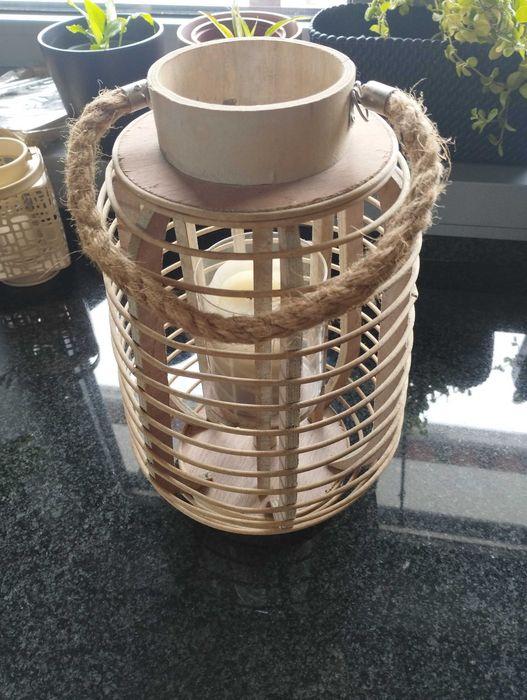 Lanterna em rattan